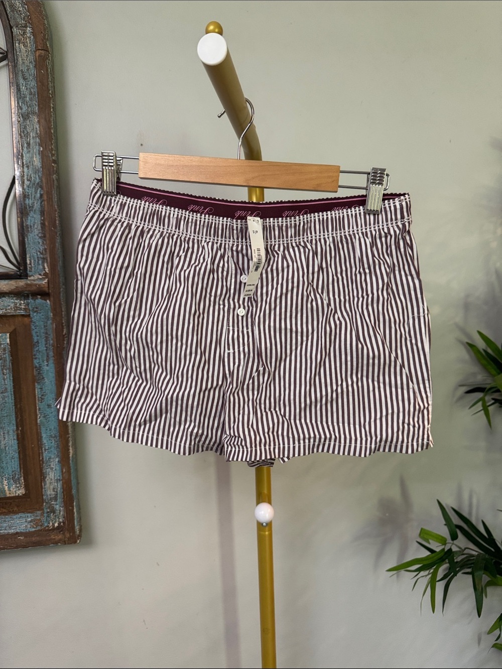 PINK Victoria's Secret cotton White & maroon Striped Boxer sleep Shorts NWT S